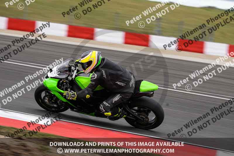 cadwell no limits trackday;cadwell park;cadwell park photographs;cadwell trackday photographs;enduro digital images;event digital images;eventdigitalimages;navarra;no limits trackdays;peter wileman photography;racing digital images;trackday digital images;trackday photos